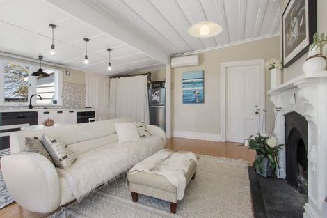Photo of property in 8a Albert Street, Waihi, 3610