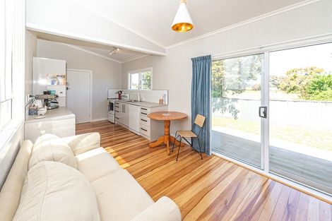 Photo of property in 18 Murch Place, Tawhero, Whanganui, 4500