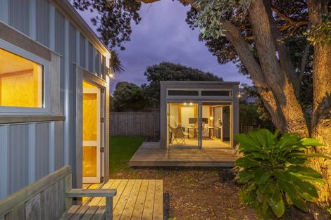 Photo of property in 121 The Parade, Paekakariki, 5034