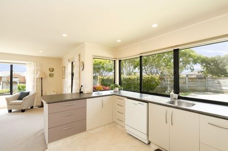 Photo of property in 12 Corfe Castle Lane, Levin, 5510