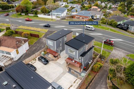 Photo of property in 298a Sunset Road, Windsor Park, Auckland, 0632