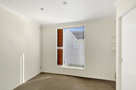 Photo of property in 11a Clearwater Cove, West Harbour, Auckland, 0618