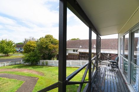 Photo of property in 29 Moncrieff Avenue, Clendon Park, Auckland, 2103