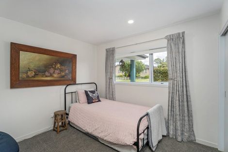 Photo of property in 142 Rowesdale Drive, Ohauiti, Tauranga, 3112