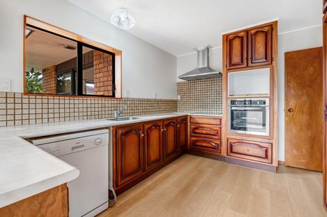 Photo of property in 1/131 Centreway Road, Orewa, 0931