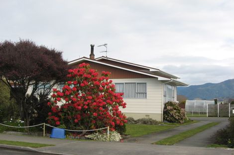 Photo of property in 50 Meihana Street, Takaka, 7110