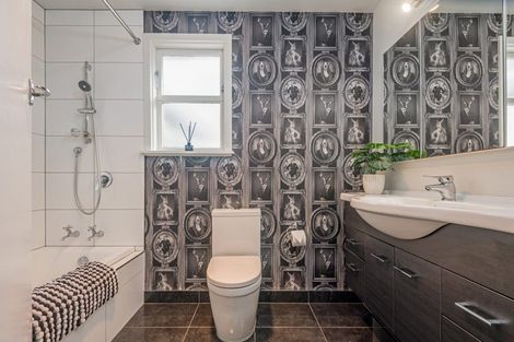 Photo of property in 35 Church Street, Awapuni, Palmerston North, 4412