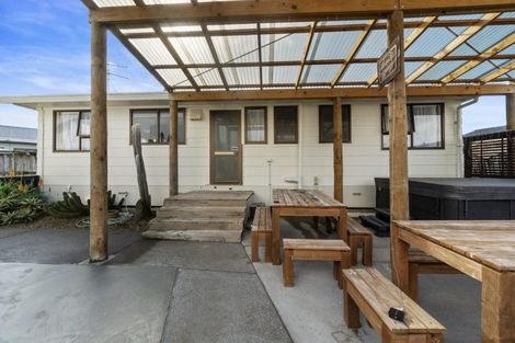 Photo of property in 6 Bradley Place, Nawton, Hamilton, 3200