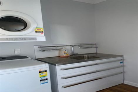 Photo of property in 19 Milton Street, Gore, 9710