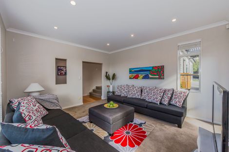 Photo of property in 6 Whares Court, Silverdale, 0932