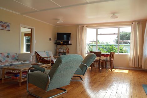 Photo of property in 246 Seaforth Road, Waihi Beach, 3611