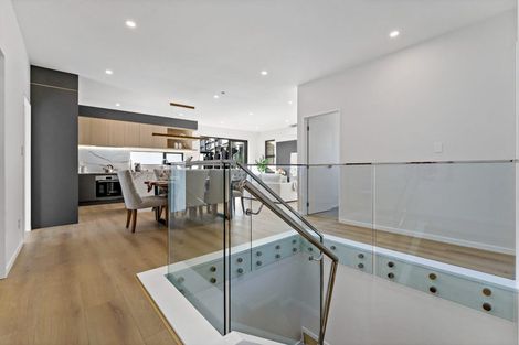 Photo of property in 20 Mara Way, Sunnyvale, Auckland, 0612