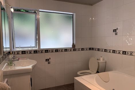 Photo of property in 14 Manor Drive, Stokes Valley, Lower Hutt, 5019