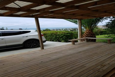 Photo of property in 41 Elliston Crescent, Stanmore Bay, Whangaparaoa, 0932