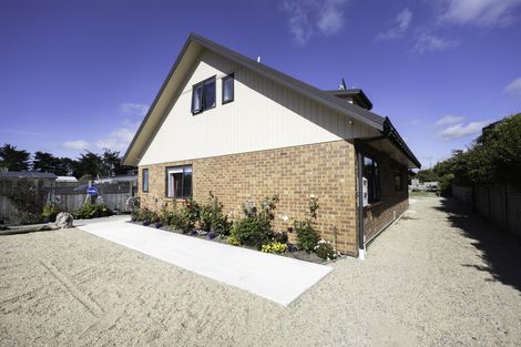 Photo of property in 43 Cobblestone Road, Kakanui, Oamaru, 9495