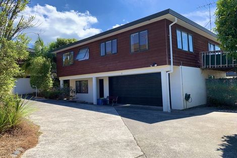 Photo of property in 2/5 Anne Road, Hillcrest, Auckland, 0627