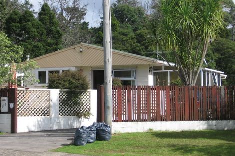 Photo of property in 113 Atkinson Road, Titirangi, Auckland, 0604