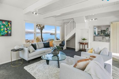 Photo of property in 30 Singers Road, Korokoro, Lower Hutt, 5012