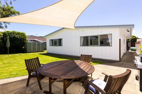 Photo of property in 17 Kiwi Street, Heretaunga, Upper Hutt, 5018