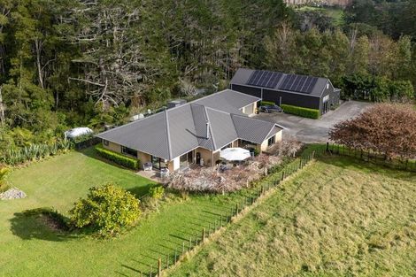 Photo of property in 108 Paremoremo Road, Lucas Heights, Auckland, 0632