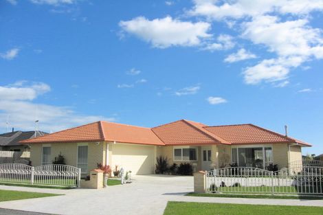 Photo of property in 18 Tainui Street, Levin, 5510