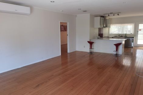 Photo of property in 13c Hamlin Road, Mount Wellington, Auckland, 1060