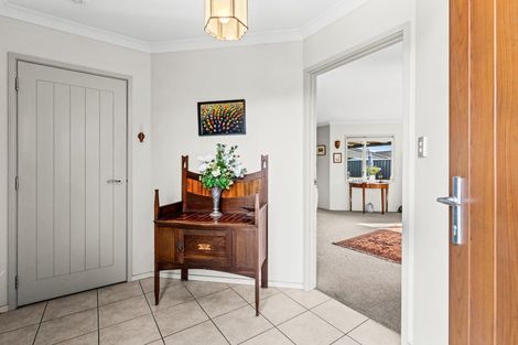 Photo of property in 19 Pania Place, Poraiti, Napier, 4112