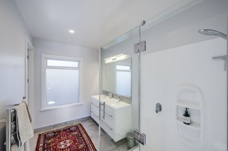 Photo of property in 145 Arataki Road, Havelock North, 4130