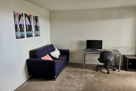 Photo of property in St Paul Apartments, 8b/4 Saint Paul Street, Auckland Central, Auckland, 1010