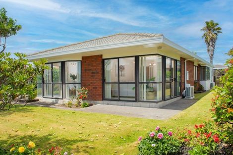 Photo of property in 202 Grenada Street, Mount Maunganui, 3116