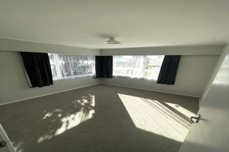 Photo of property in 14a Albert Road, Kelston, Auckland, 0602