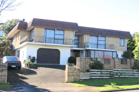 Photo of property in 14 Goodwood Drive, Goodwood Heights, Auckland, 2105