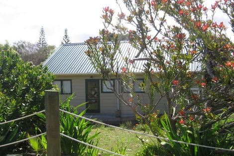 Photo of property in 7 Holiday Crescent, Mangawhai Heads, Mangawhai, 0505