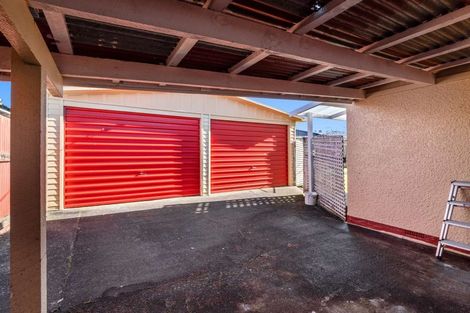 Photo of property in 21 Raupo Street, Castlecliff, Whanganui, 4501