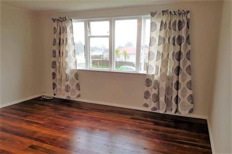 Photo of property in 78-80 Leicester Street, Cannons Creek, Porirua, 5024