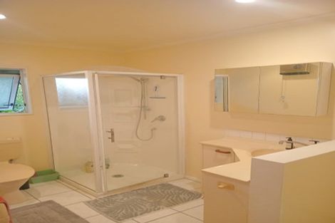 Photo of property in 24 Spencer Street, Crofton Downs, Wellington, 6035