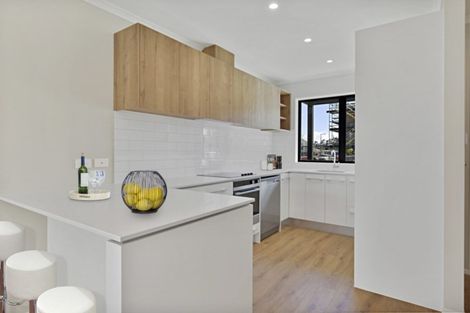 Photo of property in 45 William Wallbank Crescent, Swanson, Auckland, 0614