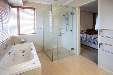 Photo of property in 7 Rothesay Place, Highbury, Palmerston North, 4412