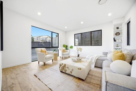 Photo of property in 5 Luff Place, Long Bay, Auckland, 0630