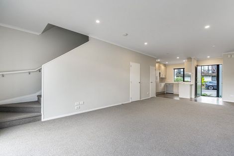 Photo of property in 3 Tahuhu Road, Mount Wellington, Auckland, 1062