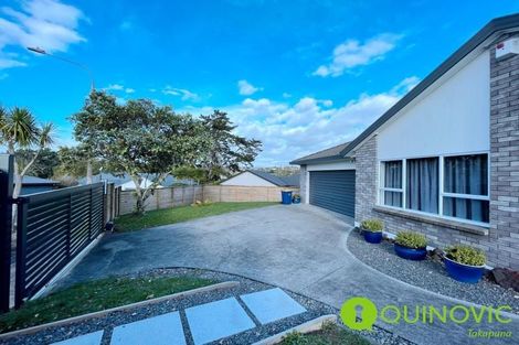 Photo of property in 11 Owl Court, Unsworth Heights, Auckland, 0632