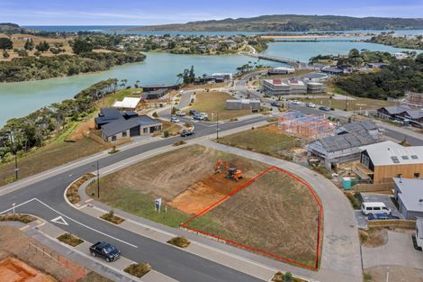 Photo of property in 4 Kanuka Street, Raglan, 3225