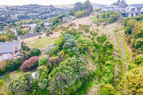 Photo of property in 51 Edgecombe Street, Newlands, Wellington, 6037