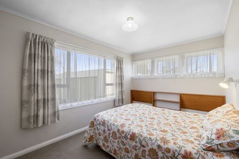 Photo of property in 42 Queens Road, Glen Avon, New Plymouth, 4312