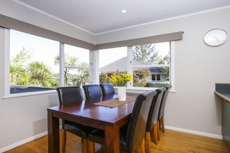 Photo of property in 6 Dolbear Street, Titirangi, Auckland, 0604