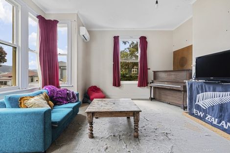 Photo of property in 11 Brougham Street, Mount Victoria, Wellington, 6011