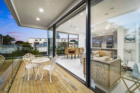 Photo of property in 36a Walker Road, Point Chevalier, Auckland, 1022