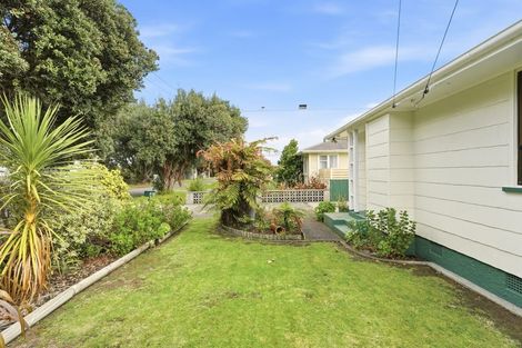 Photo of property in 58 Bedford Avenue, Gonville, Whanganui, 4501