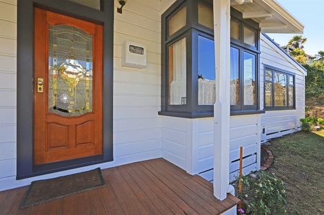 Photo of property in 10 Coote Road, Bluff Hill, Napier, 4110