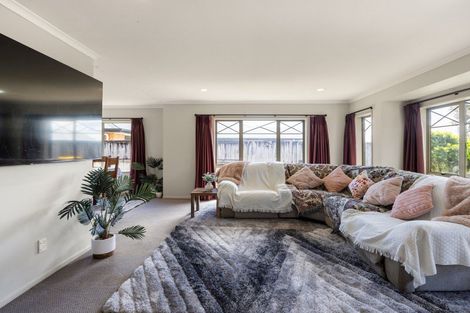 Photo of property in 13 Alderwick Place, Rototuna North, Hamilton, 3210